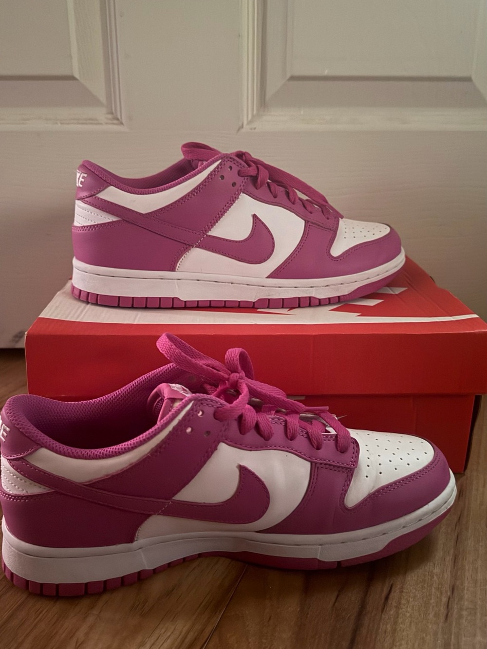 Unk Women’s Pink/White Low-Top Sneakers